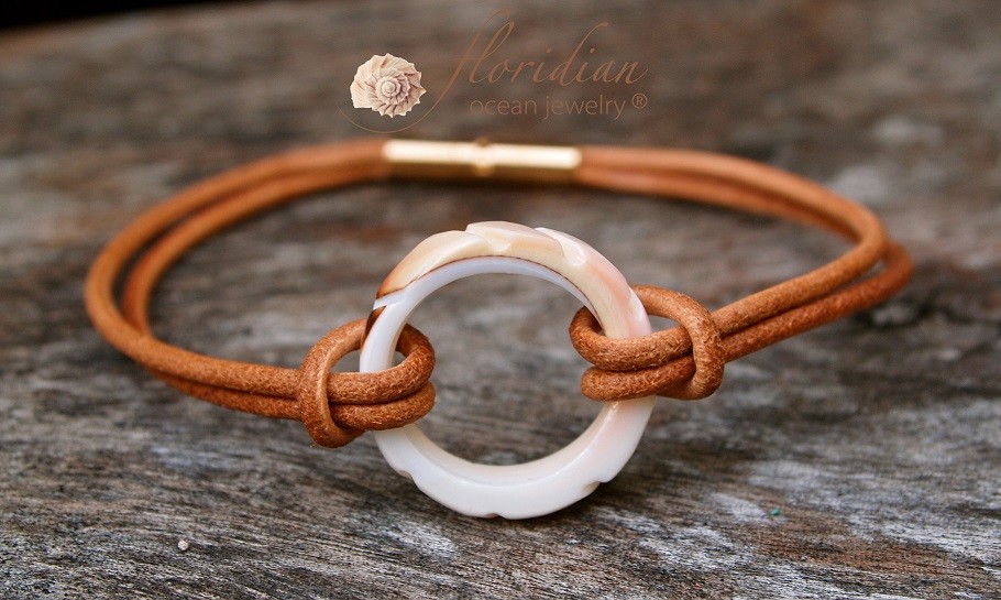 Shell Ring Bracelet Light